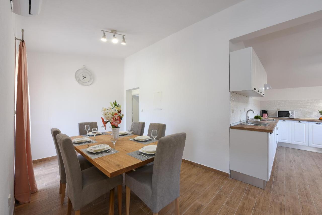Apartman Magas With Private Pool ヴィンイェラック エクステリア 写真