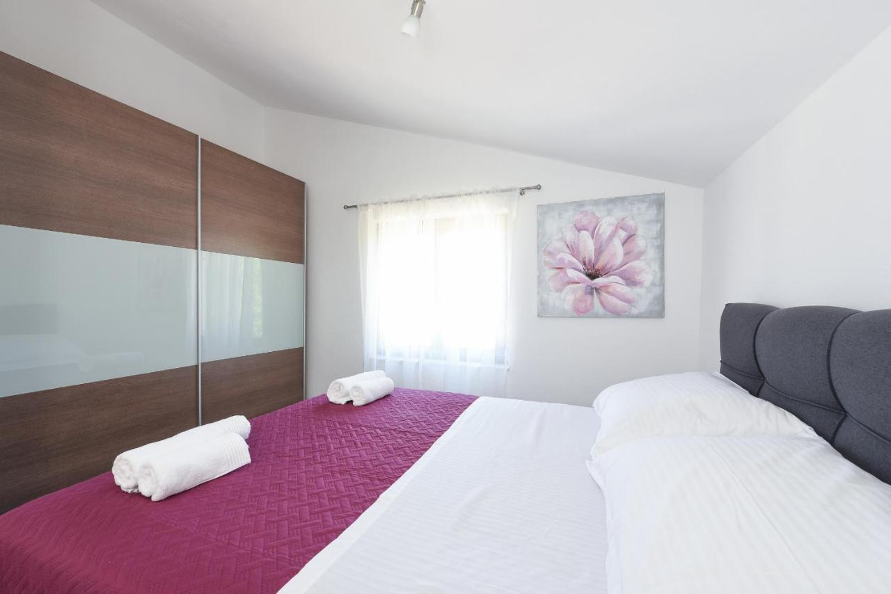 Apartman Magas With Private Pool ヴィンイェラック エクステリア 写真
